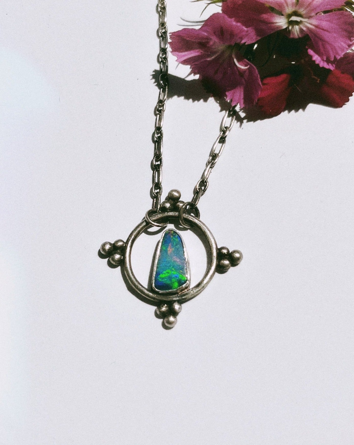 circle & dots talisman ∴