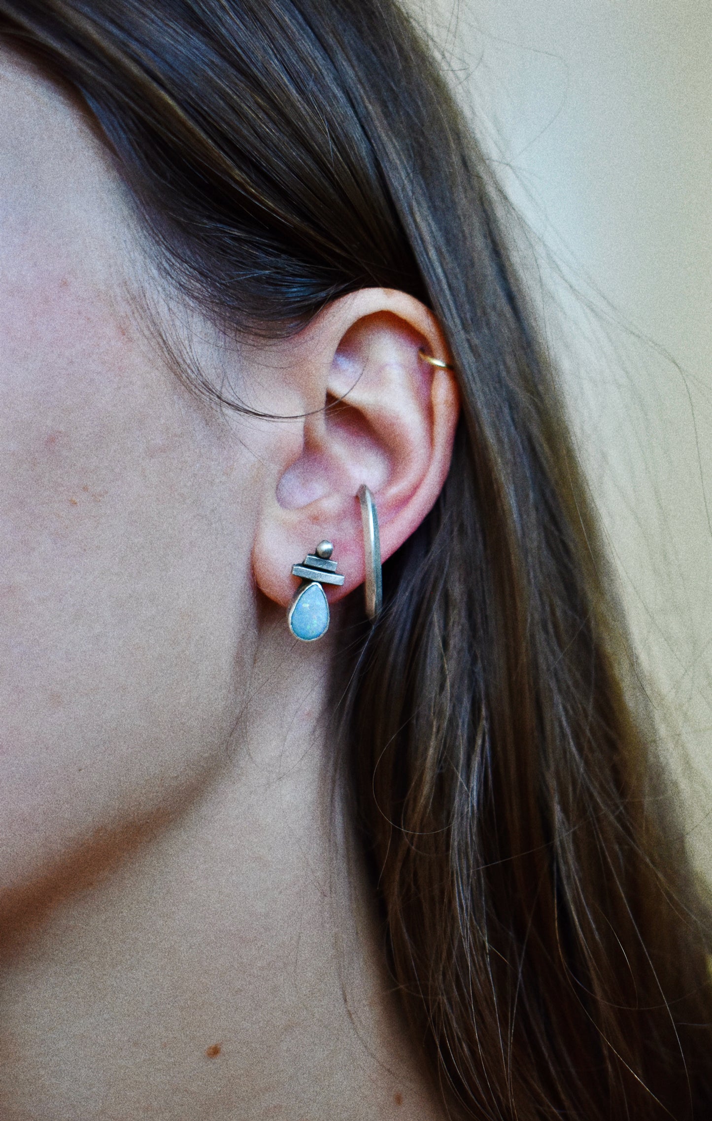 circle & lines symbol stud earrings