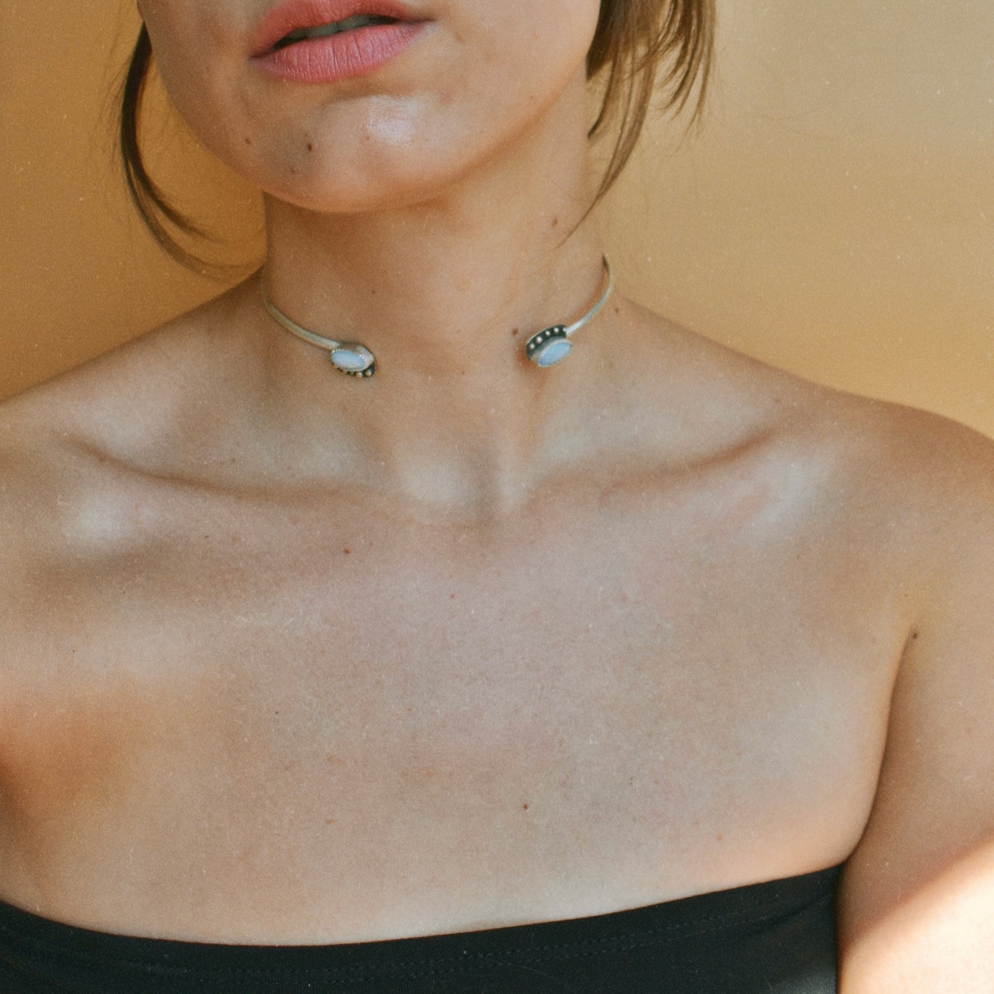 alien dots choker