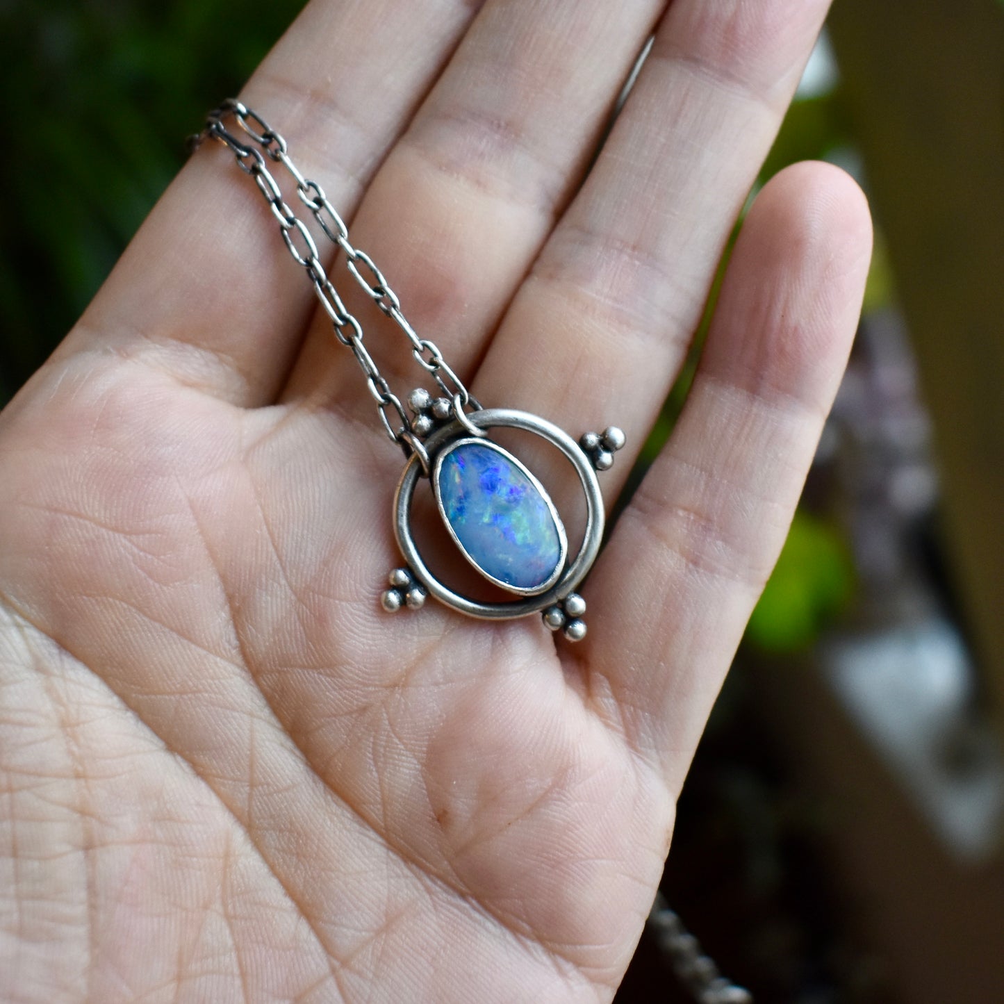 circle & dots talisman ∴