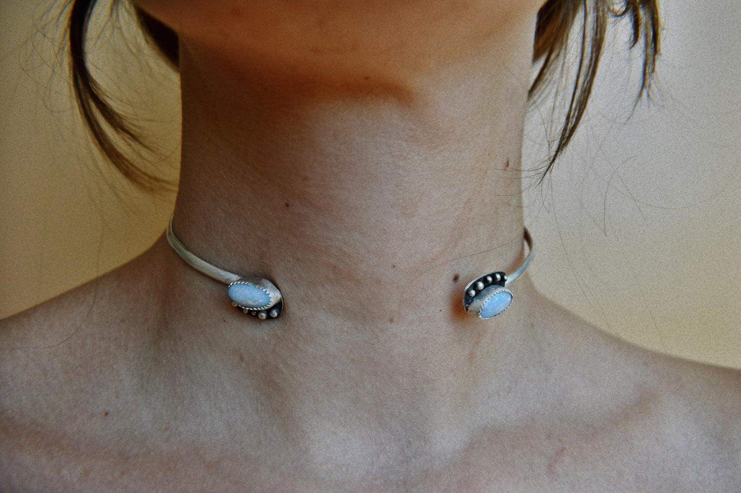 alien dots choker