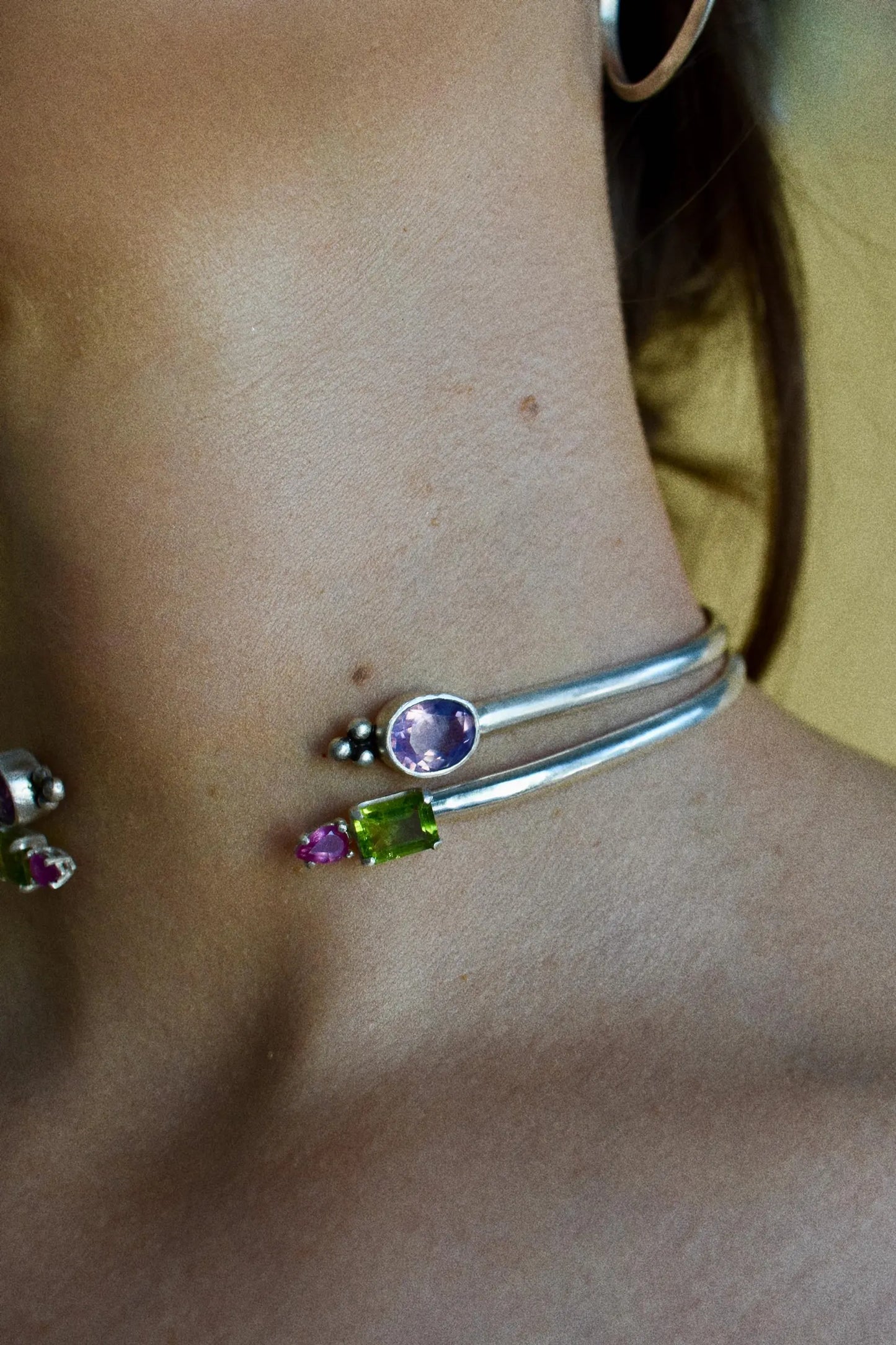 green peridot & pink sapphire choker cuff