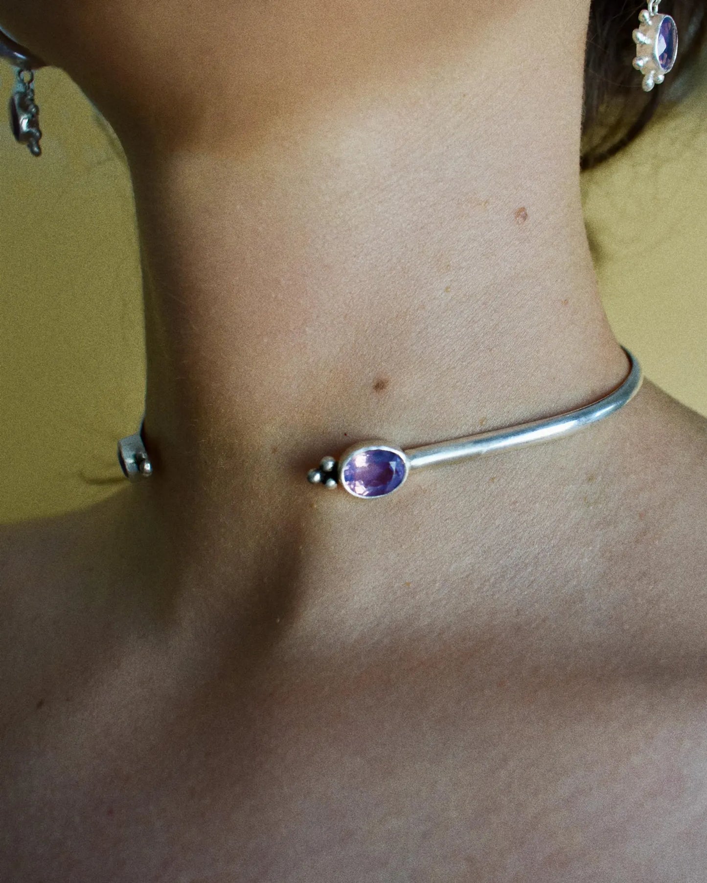 lavender quartz ∴CuTe∴ dots choker cuff