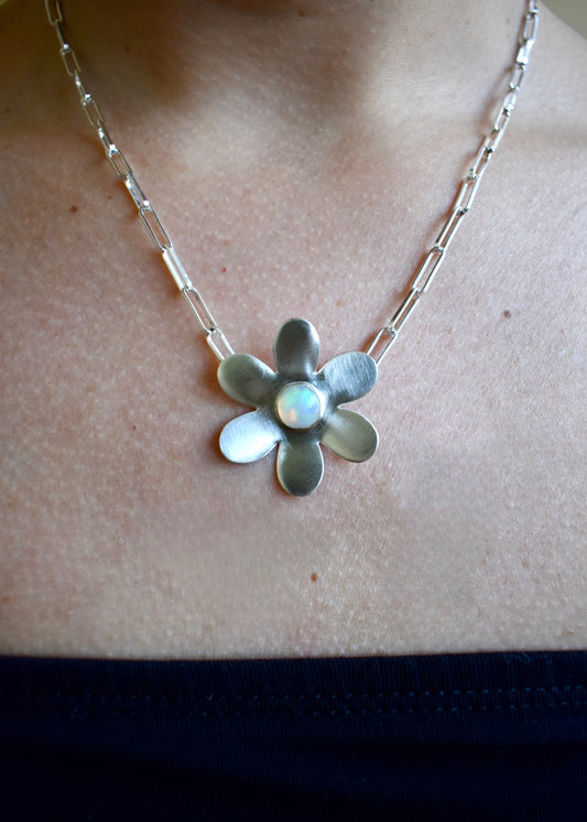 daisy opal necklace
