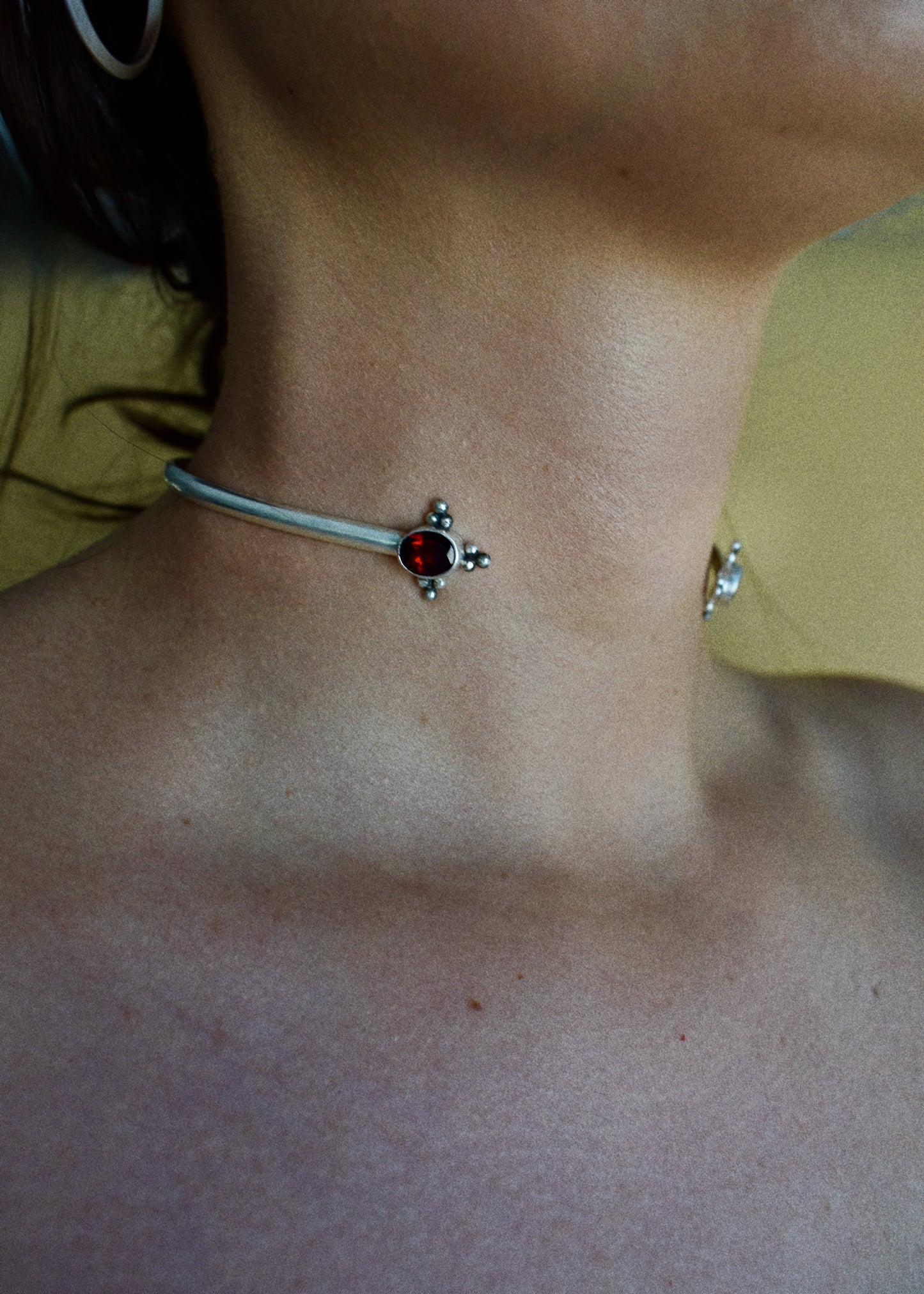 garnet choker cuff ∴ 11in // 28cm in length