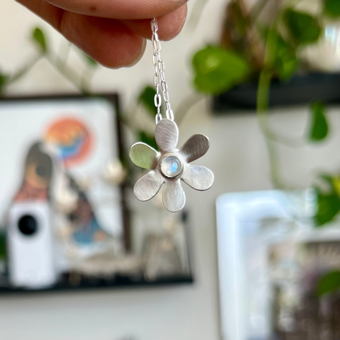 lil daisy pendant